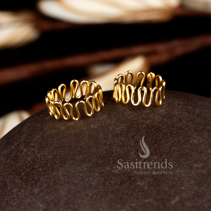 Sasitrends one gram gold plated adjustable wave design toe rings featuring intricate wire design and delicate hanging beads, crafted in traditional temple wear style with a rich real gold look finish.