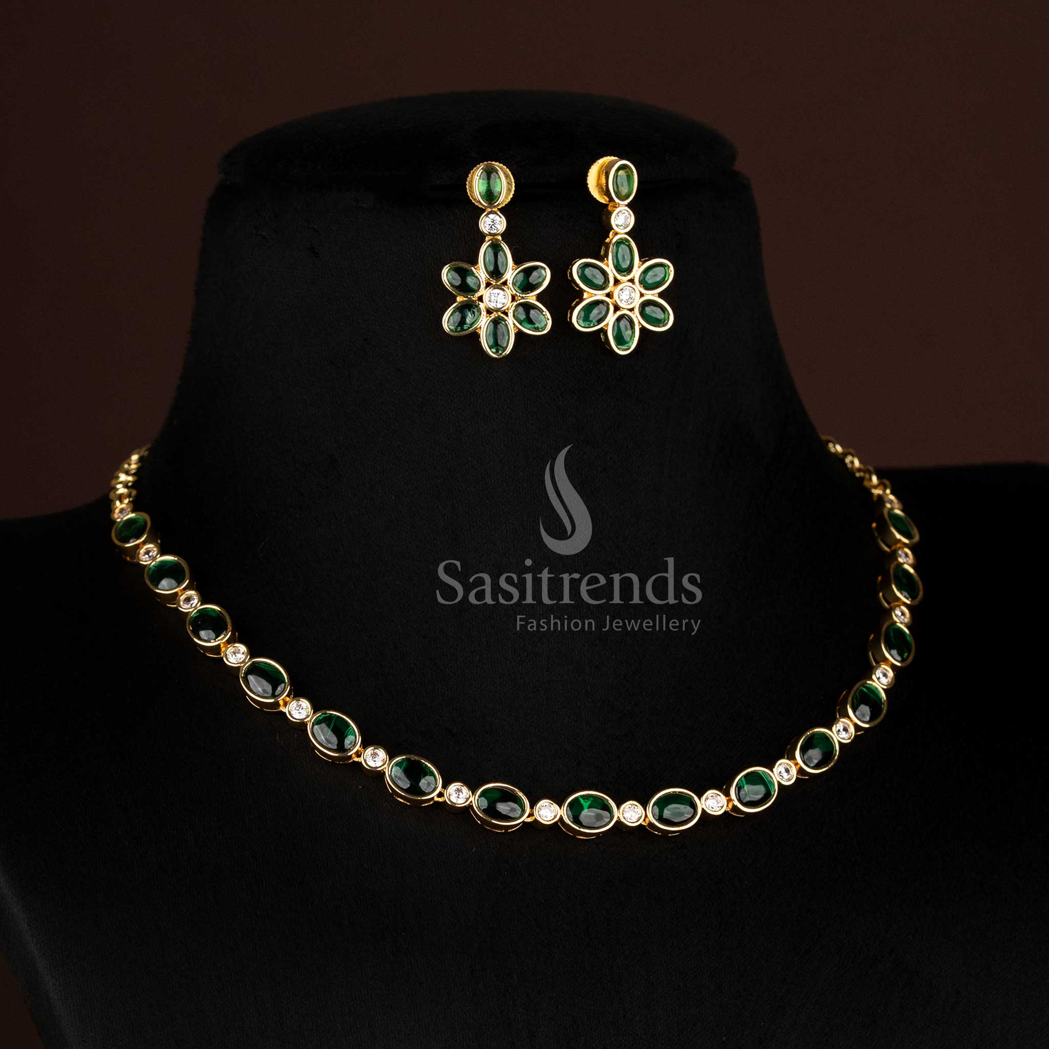 Matte gold plated Green necklace with floral earrings – Sasitrends