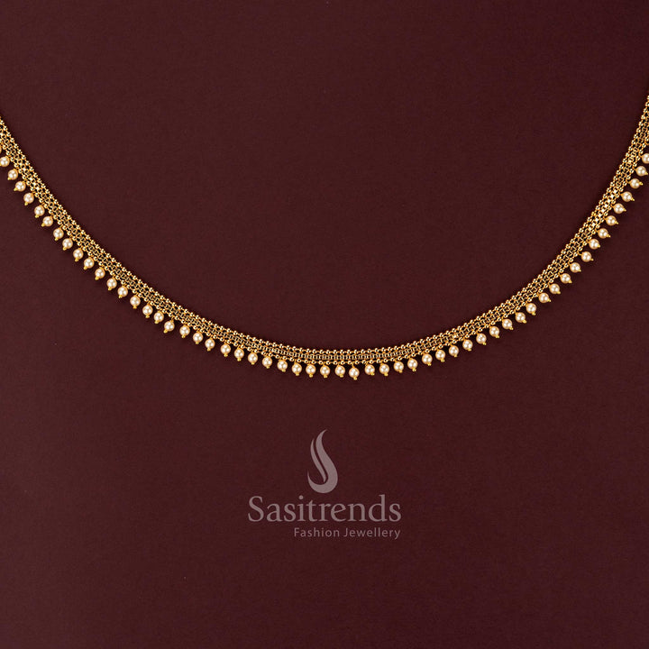 Traditional antique gold plated triple row hip belt with dangling pearl clusters 2594I