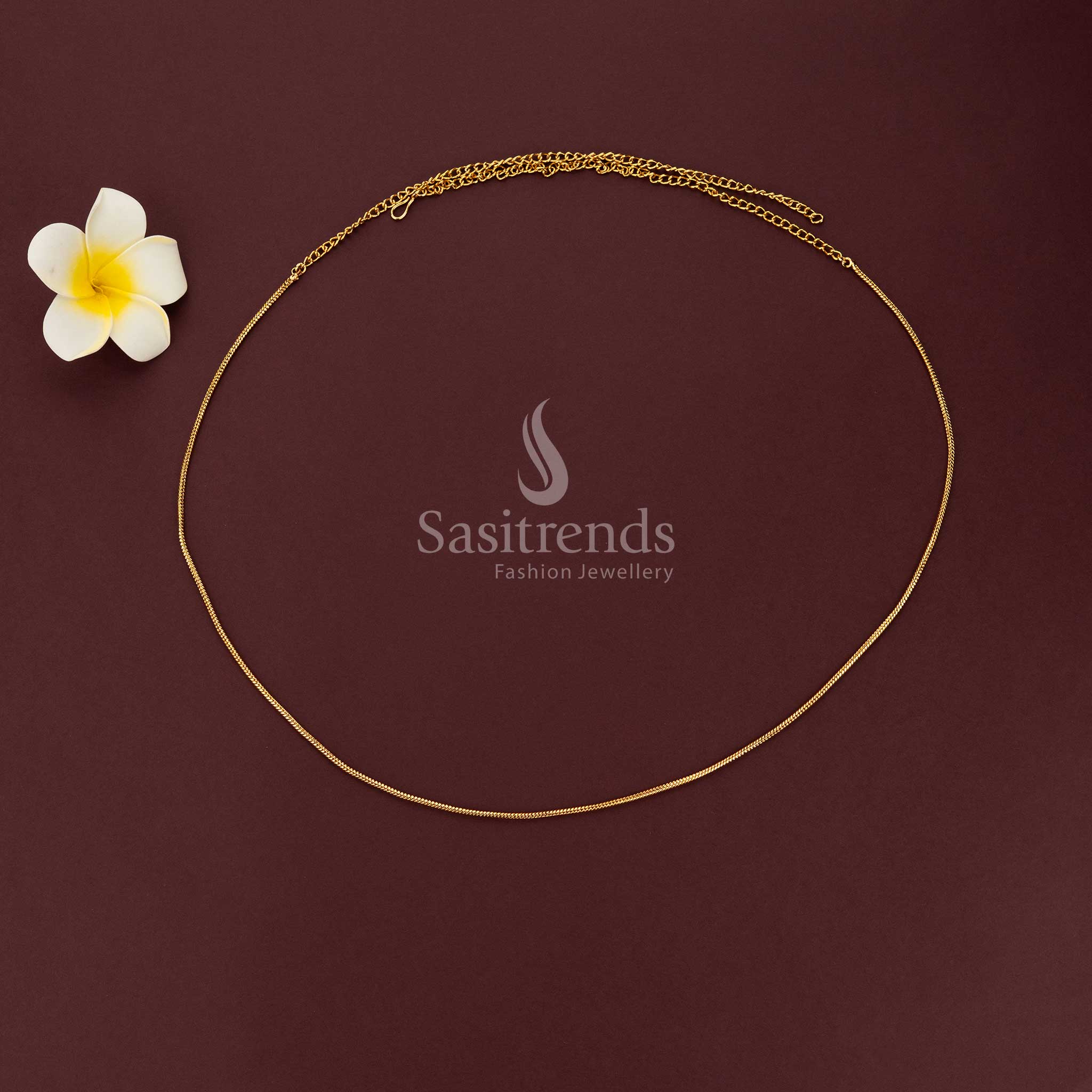Elegant thin gold curb chain waist belt for traditional Indian sarees - Sasitrends