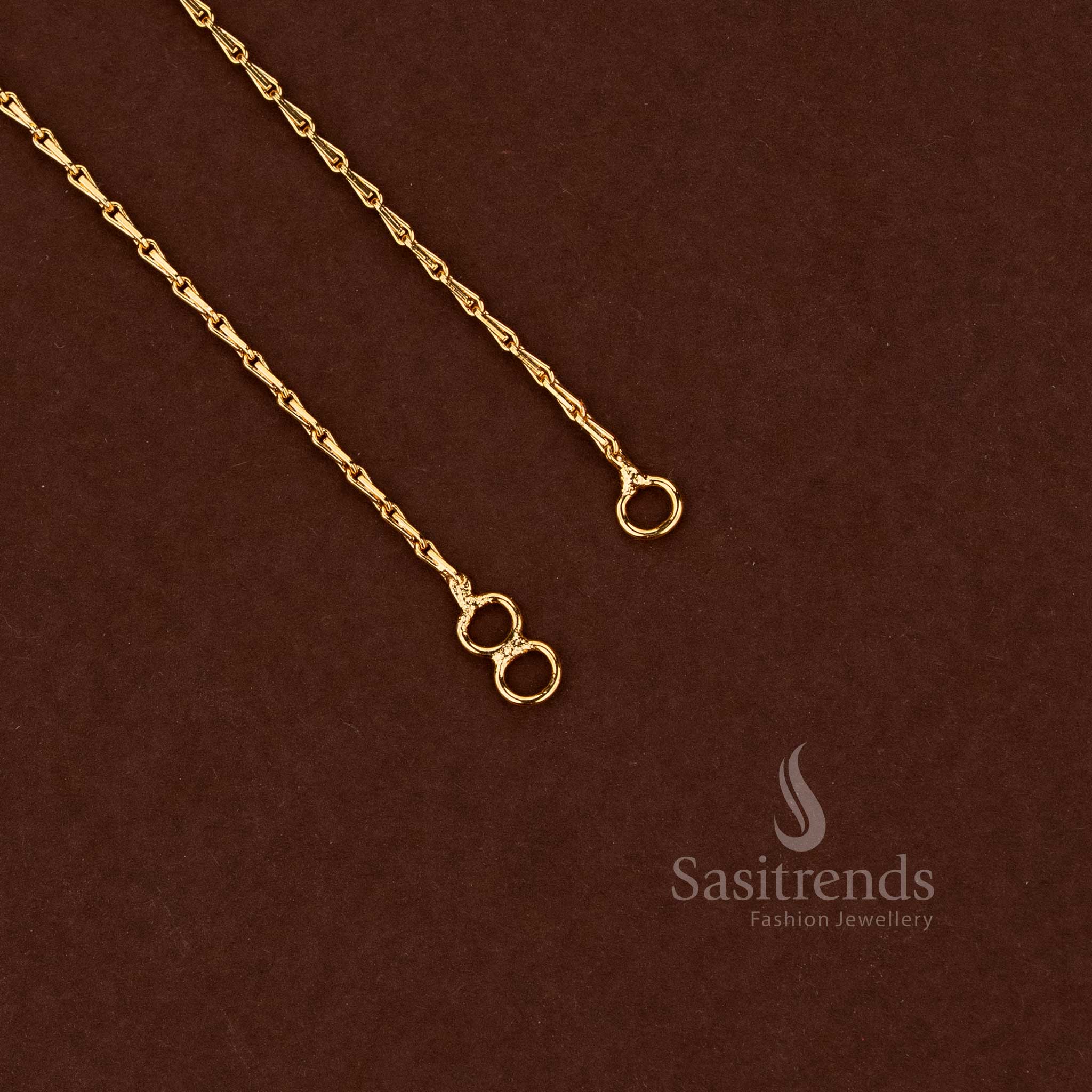 Micro gold plated sleek twisted Singapore chain Matil ear accessory - Sasitrends