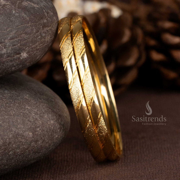 Amazing Micro Gold Plated Pair Of Designer Bangles With Diagonal Finish - Sasitrends