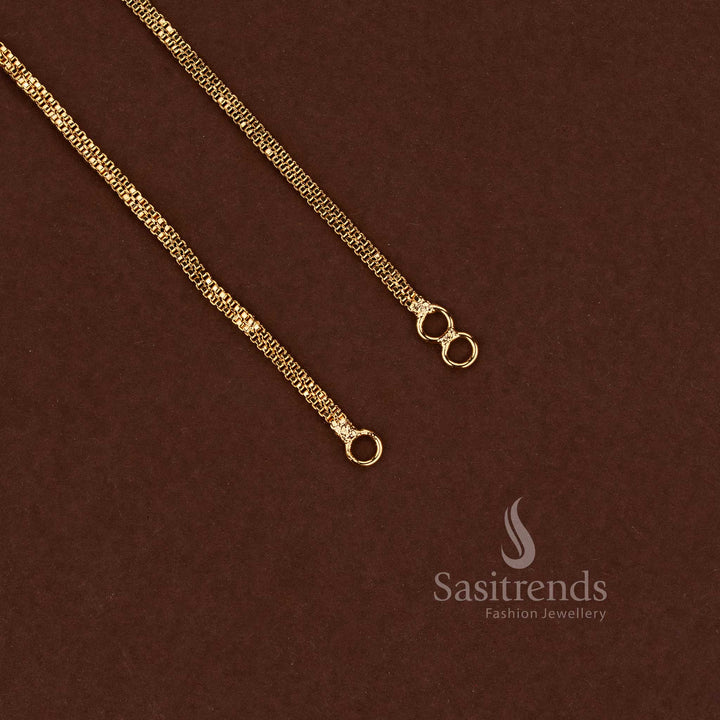 Detailed view of gold plated  ear Matil two line design - Sasitrends
