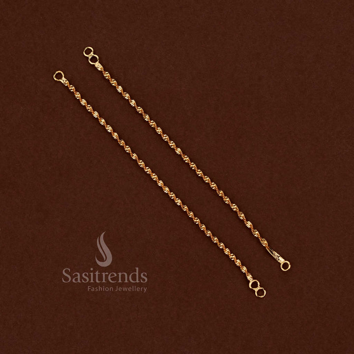 Micro gold plated spiral rope chain with a high-shine twisted design - Sasitrends