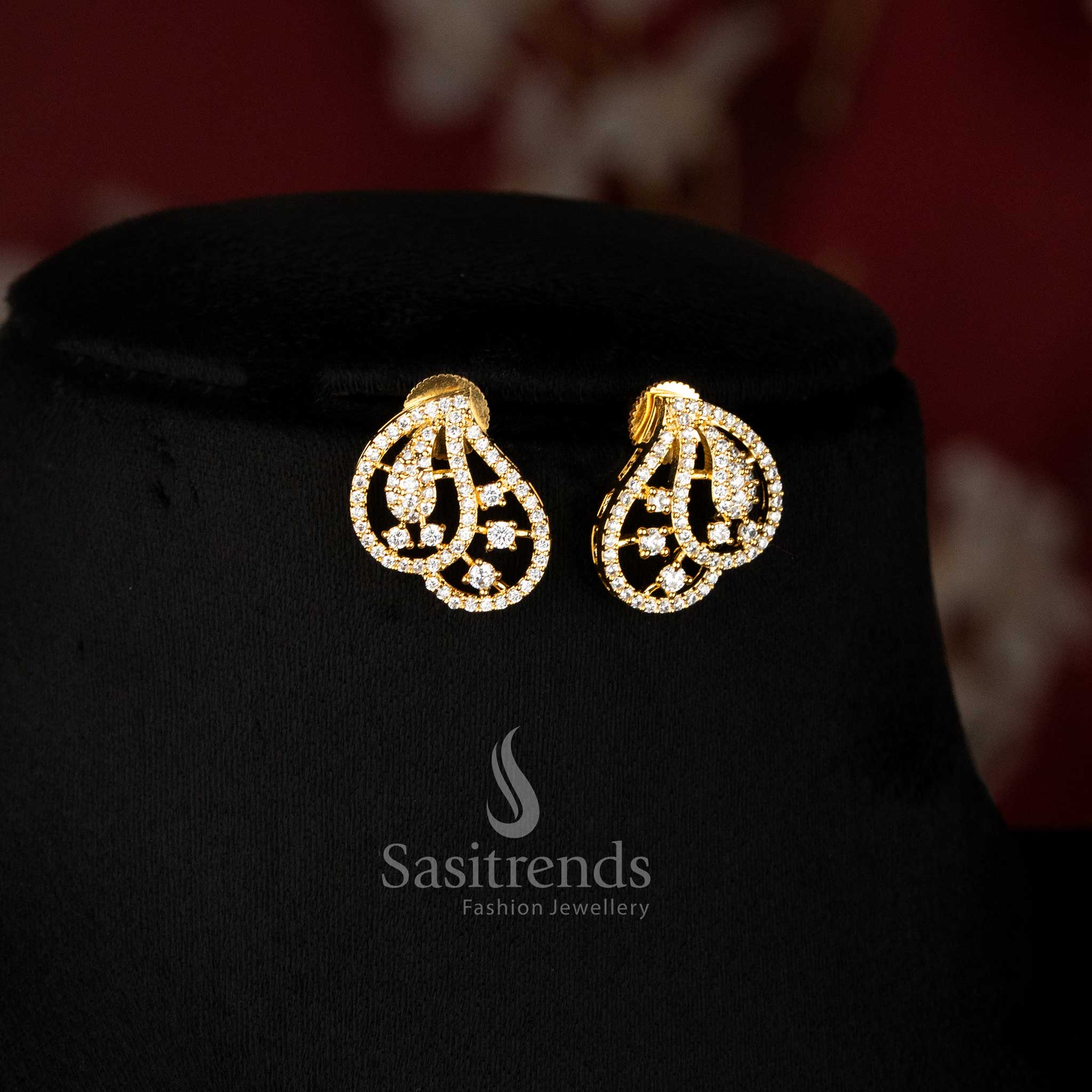 Micro Gold Plated paisley stone necklace set for festive gatherings parties and special occasions Sasitrends