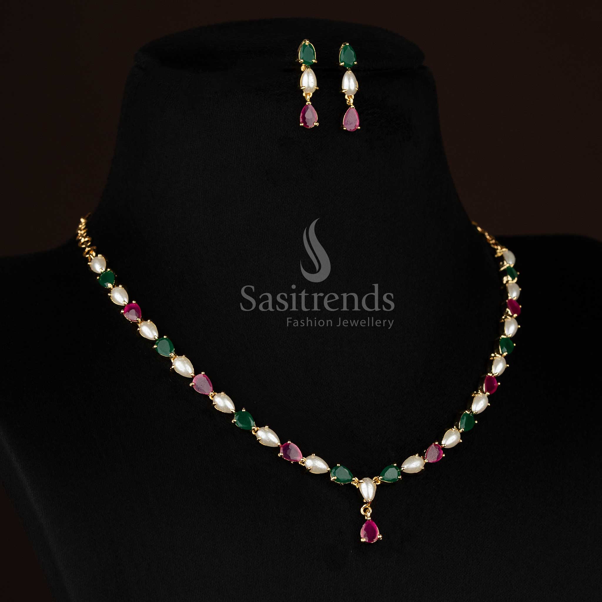 Opulent teardrop AD and pearl necklace with micro gold plated finish for ceremonies – Sasitrends