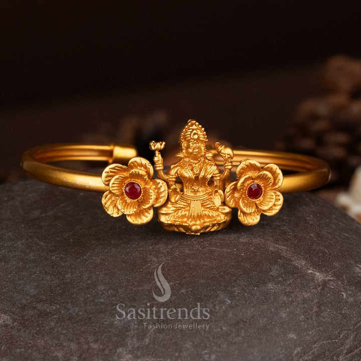 Coin motif temple style bangle with leafy structure design - Sasitrends
