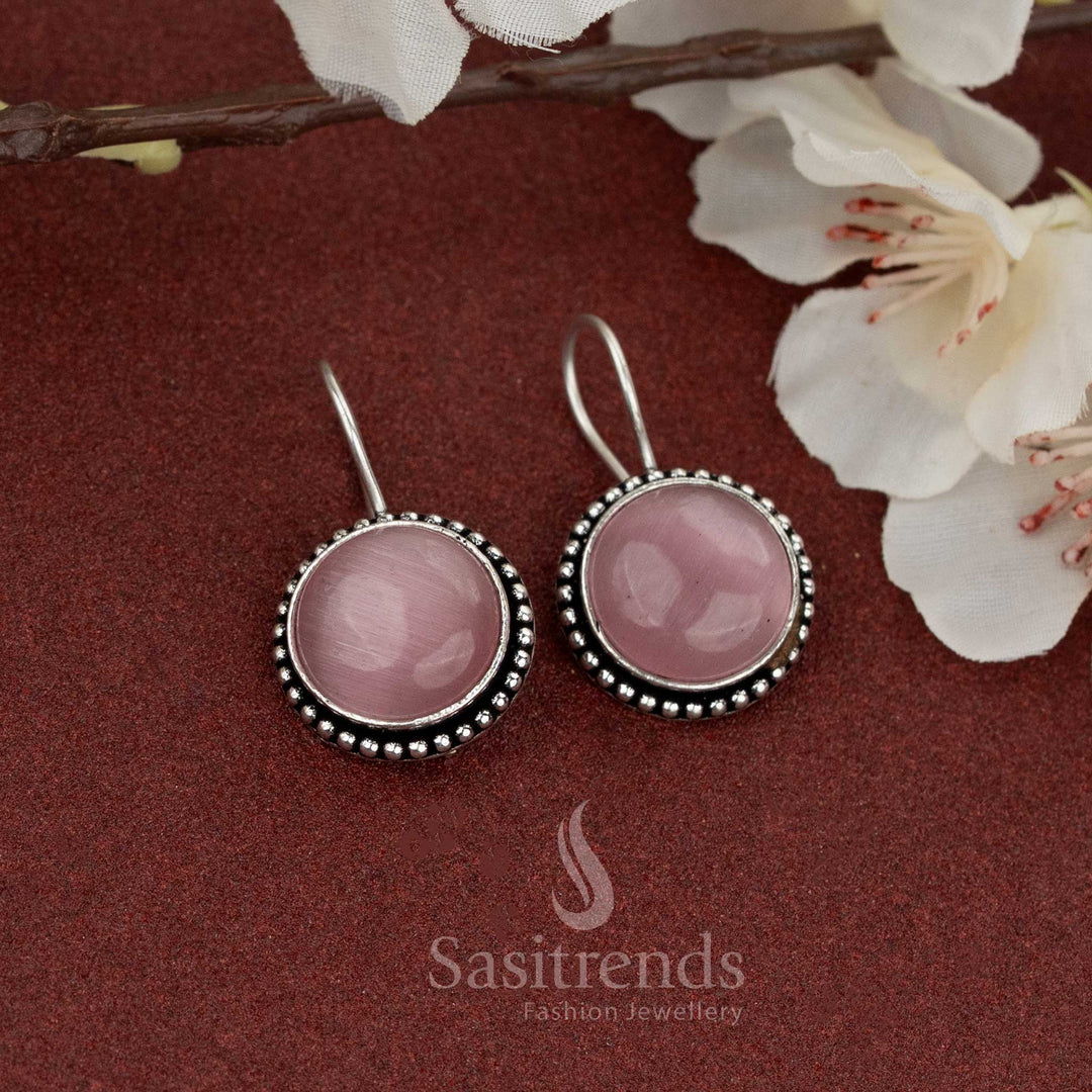 Soft pink round natural stone earrings in oxidised finish – a feminine touch to your everyday outings or relaxed weekends – Sasitrends