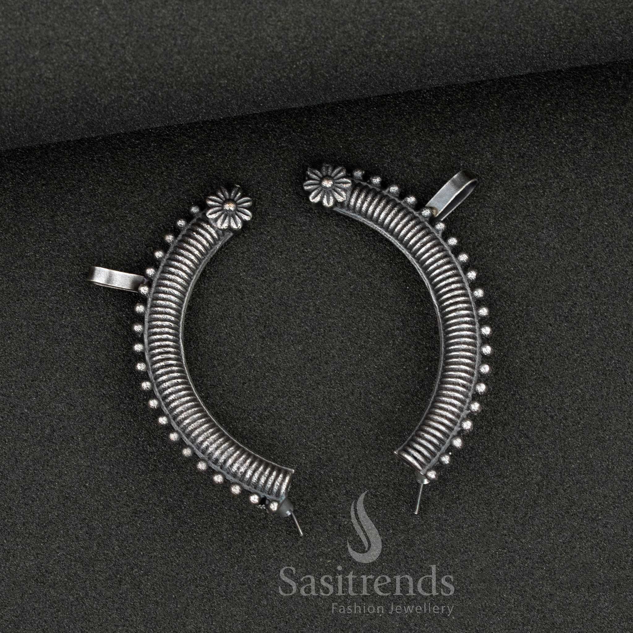 Antique oxidised curved ear cuff earrings - Sasitrends