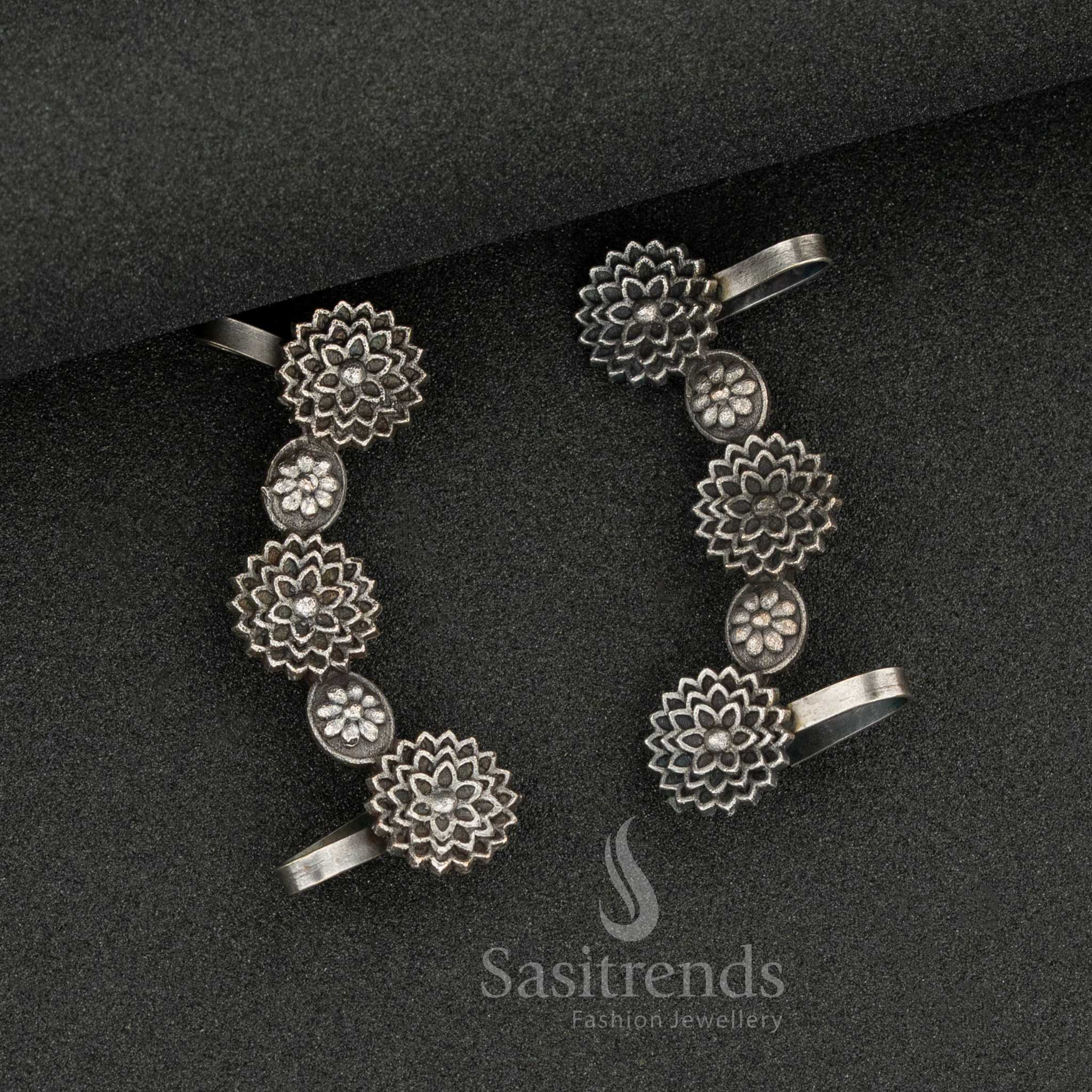 Multi-motif oxidised ear cuff earrings - Sasitrends