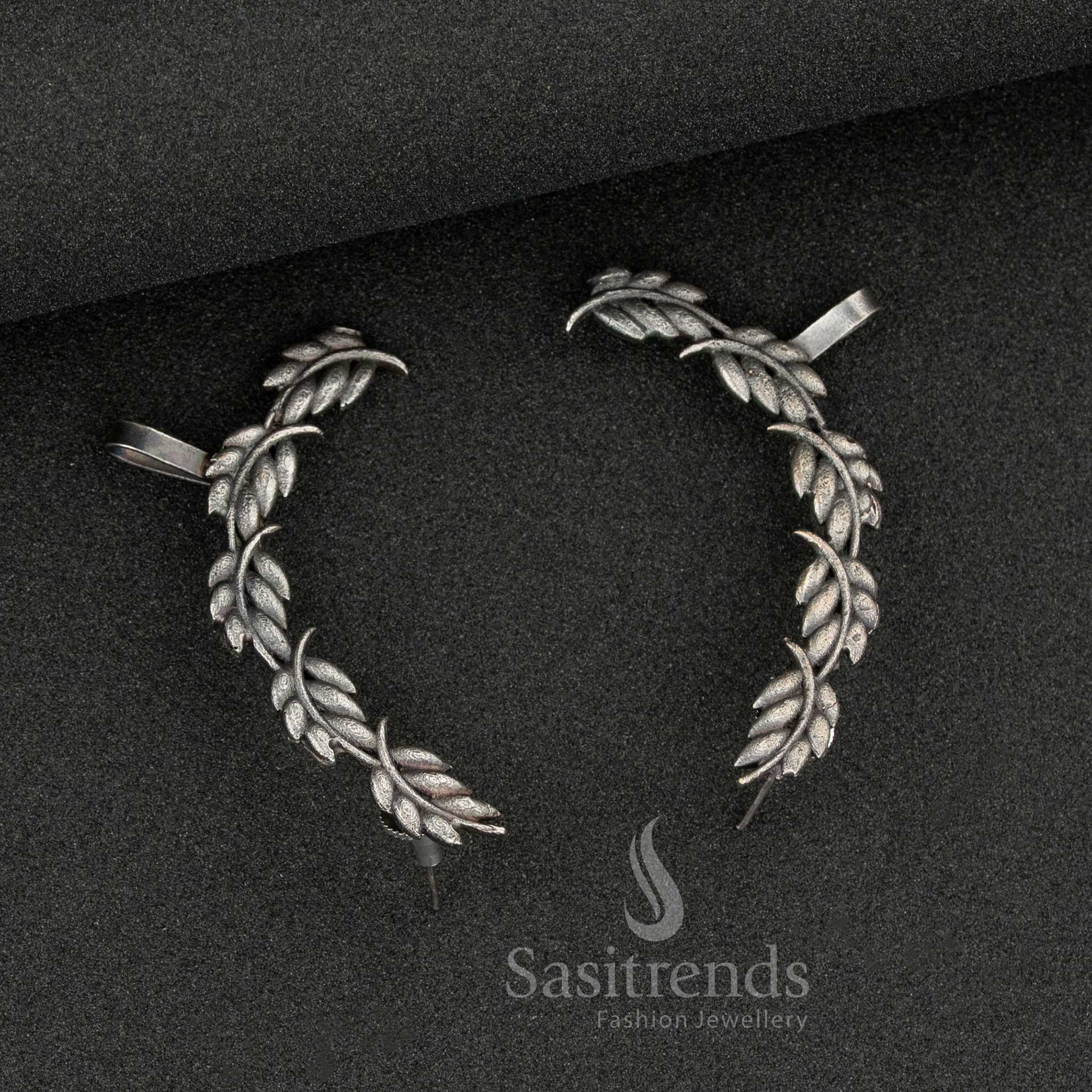 Paisley-inspired oxidised ear wrap design - Sasitrends
