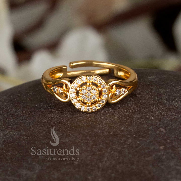 Vintage-inspired adjustable ring with 24 carat antique gold shine and fine American Diamond accents – graceful jewellery for special moments by Sasitrends