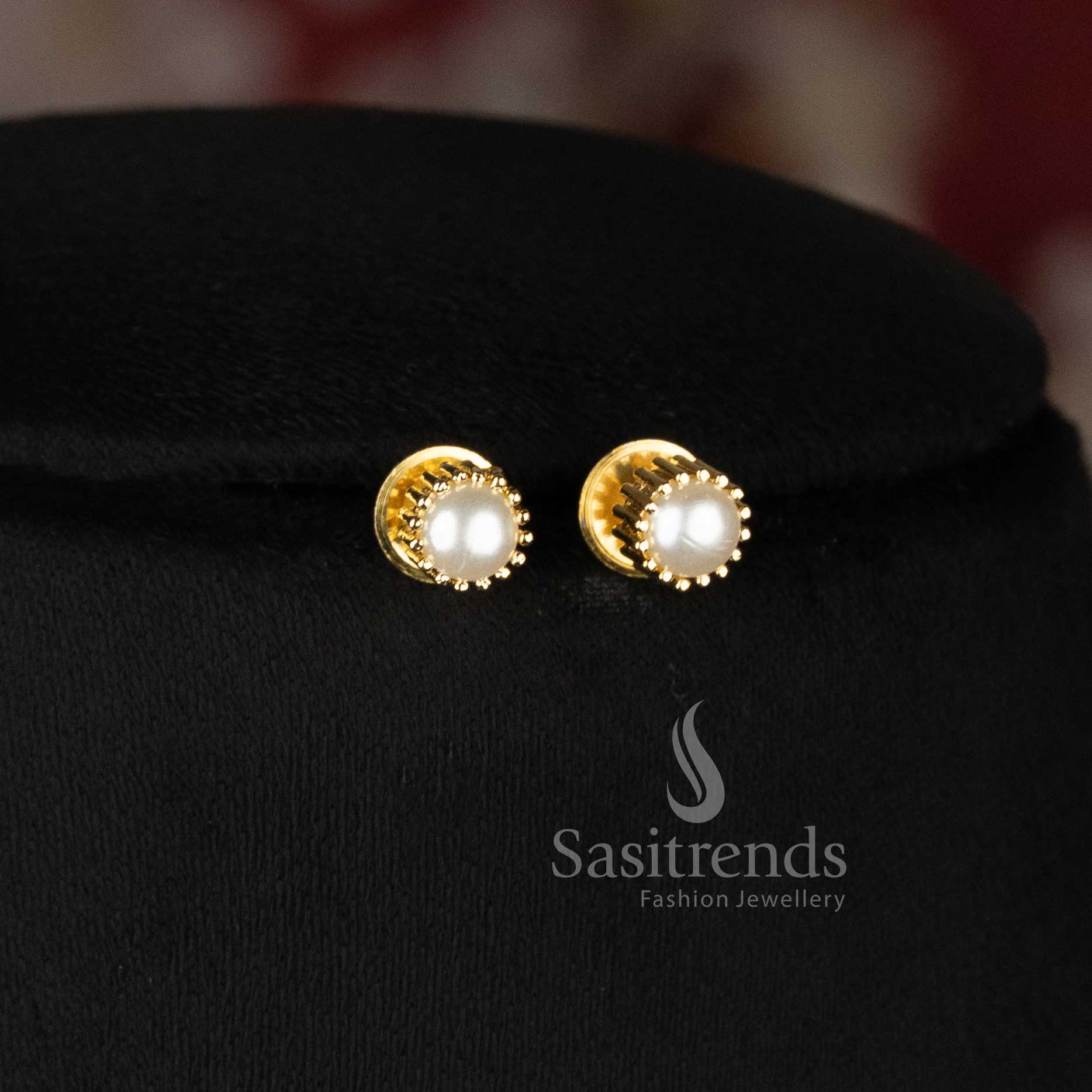 Elegant Micro Gold Plated Round Solitaire Pendant Chain Necklace with Beaded Border Pendant and Matching Stud Earrings - Sasitrends