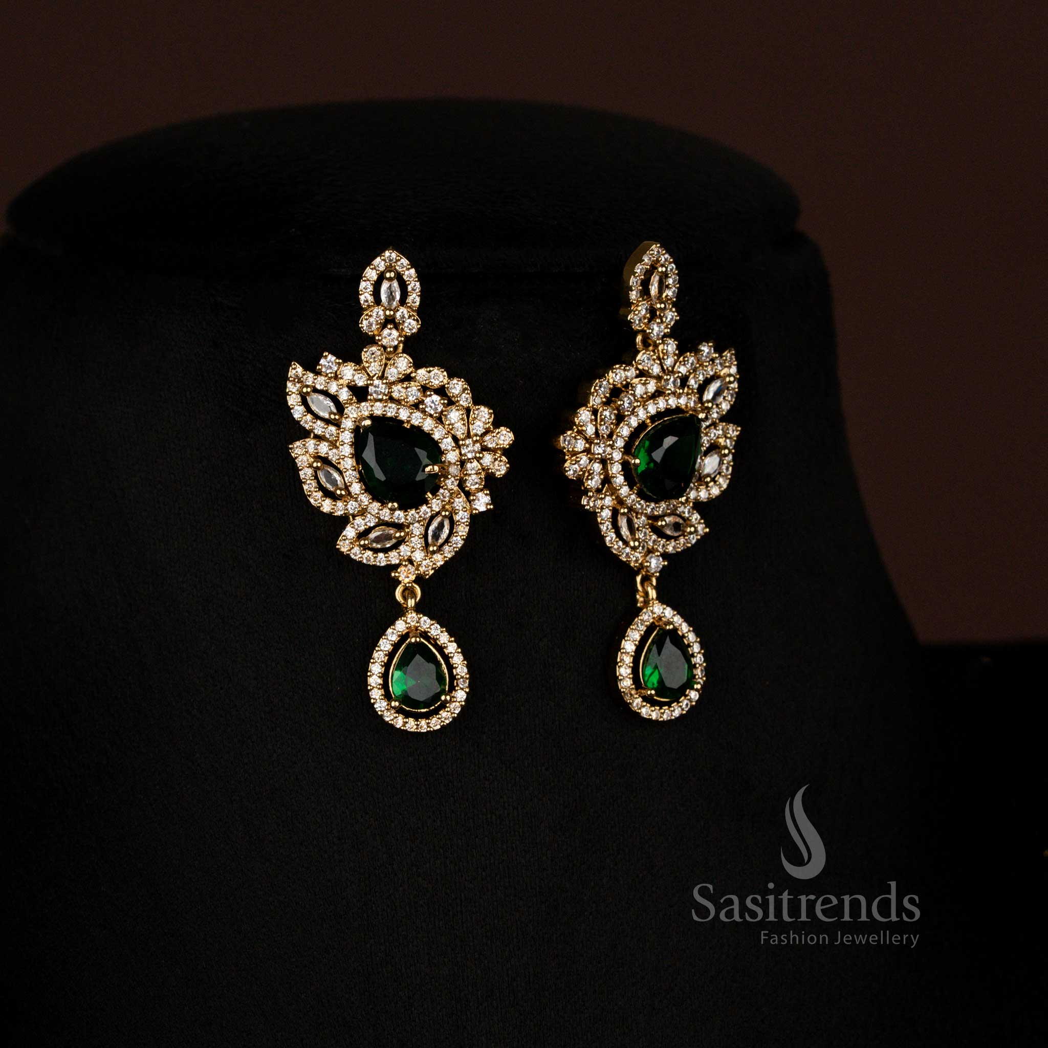 Gorgeous Sparkling American Diamond Victorian Leaf Cluster Green Long Necklace with Teardrop Pendant - Sasitrends