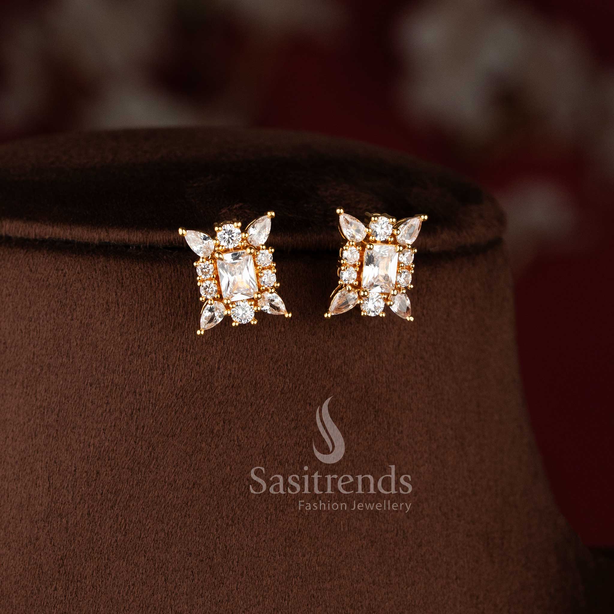 Stylish micro gold plated necklace set with brilliant round and rectangular American Diamonds.