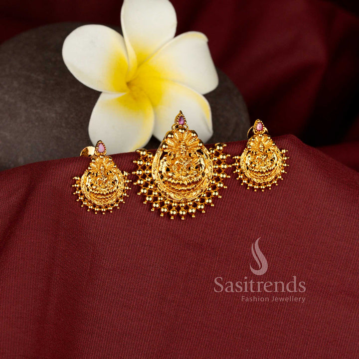 Elegant Temple Matte Gold Plated Lakshmi Motif Medallion Pendant Set for women - Sasitrends