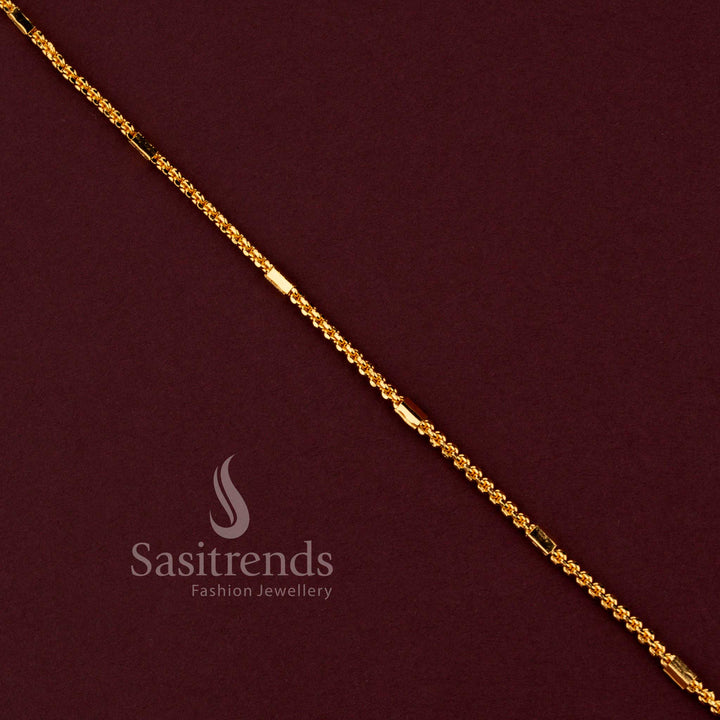 Elegant thick Royal Link chain crafted with detailed workmanship and timeless jewellery styling - Sasitrends.