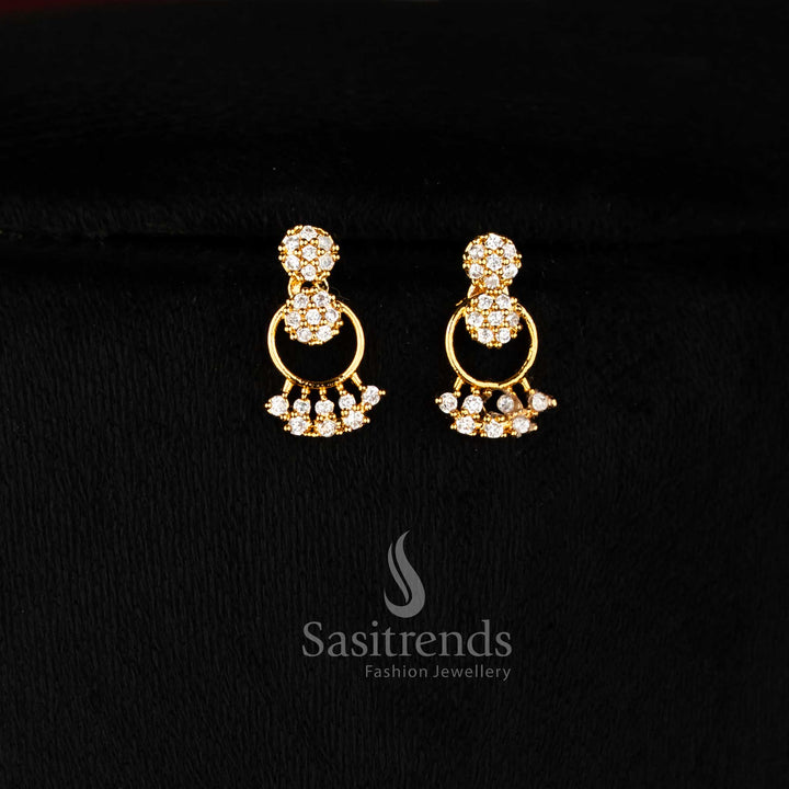 Elegant matte gold plated necklace set with halo design and detailed stone drop pattern - Sasitrends