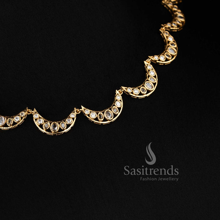 Close-up of 2765J set showing the matte gold finish and the secure stone-work on the celestial crescent links - Sasitrends