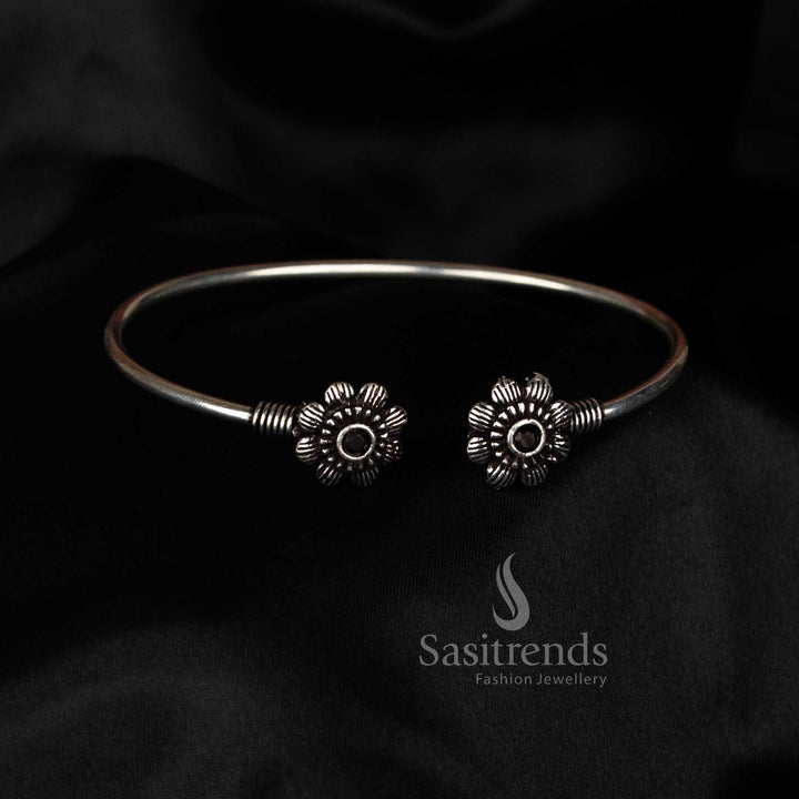 Traditional women’s oxidised bracelet ethnic handcrafted design