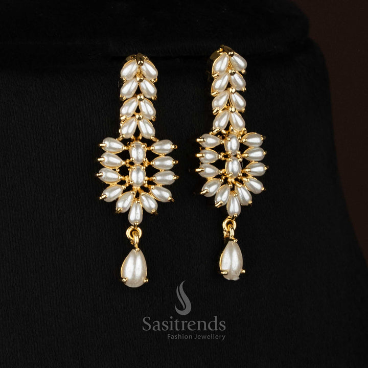 Party-style AD necklace featuring leaf motif design with refined sparkle