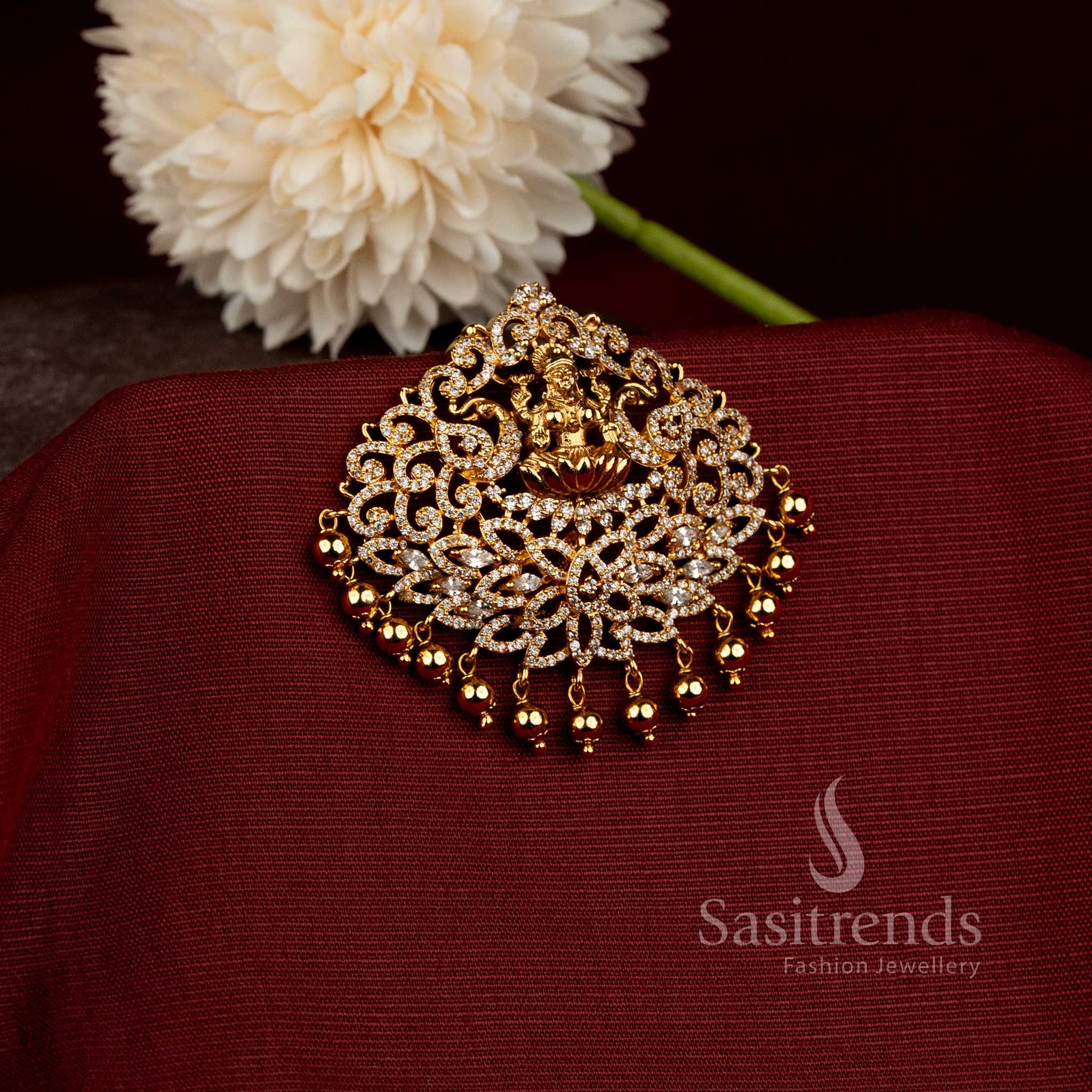 Matte Gold Plated South Indian Bridal Jadai Billa for Traditional Braid Styling - Sasitrends