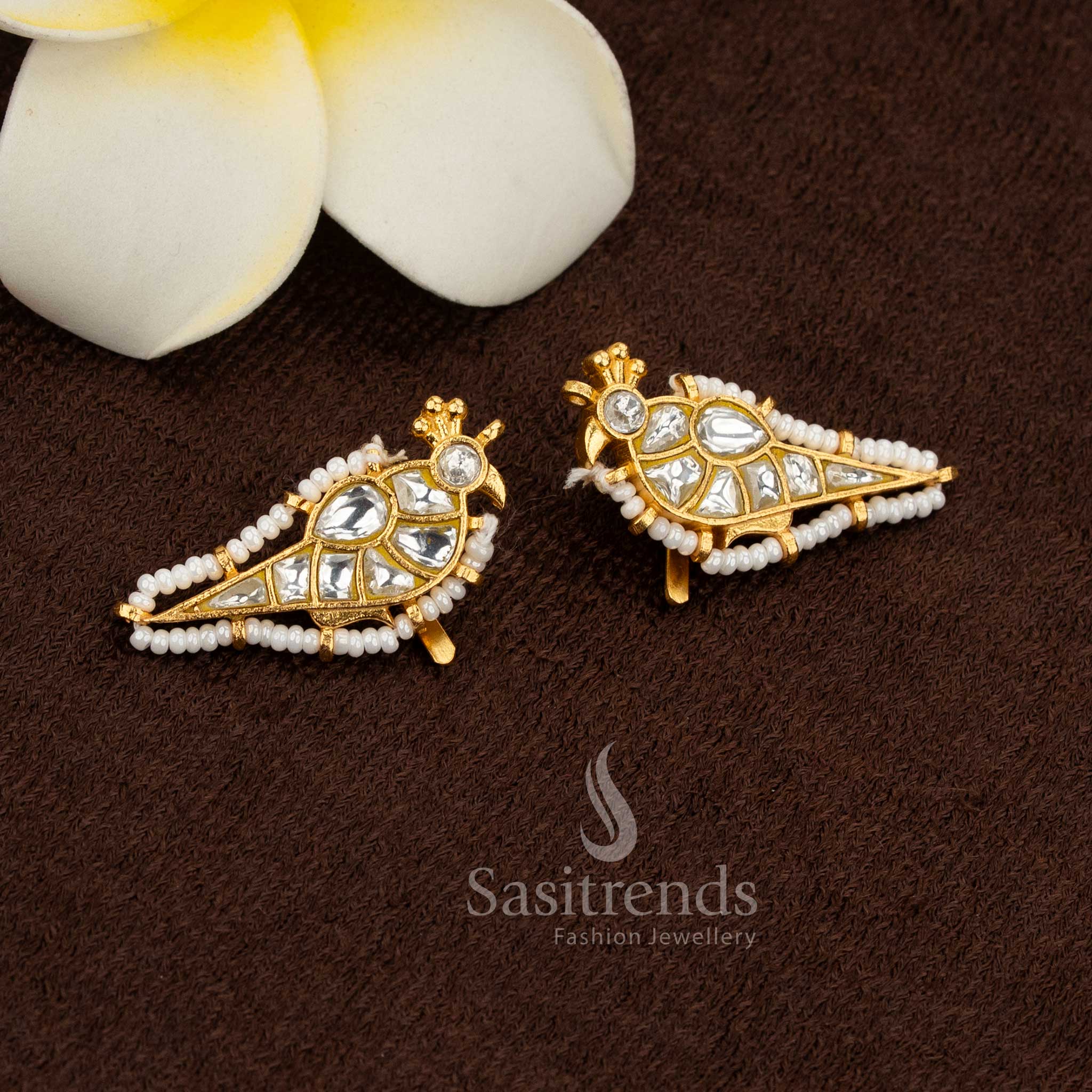 24K Jadau gold plated parrot Kundan stone and pearl bugadi ear cuff – Sasitrends