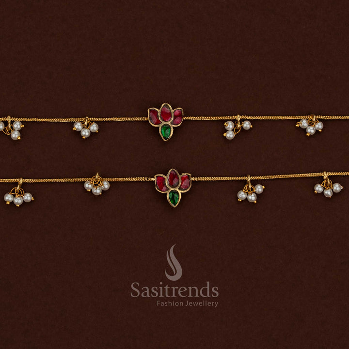 
Traditional floral leaf design kundan stone anklet with rich gold finish and handcrafted jadau work from Sasitrends
