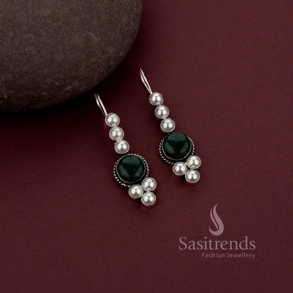 Elegant Oxidised Silver Linear Drop Earrings Featuring Monalisa Stone and Pearl Detailing - Sasitrends
