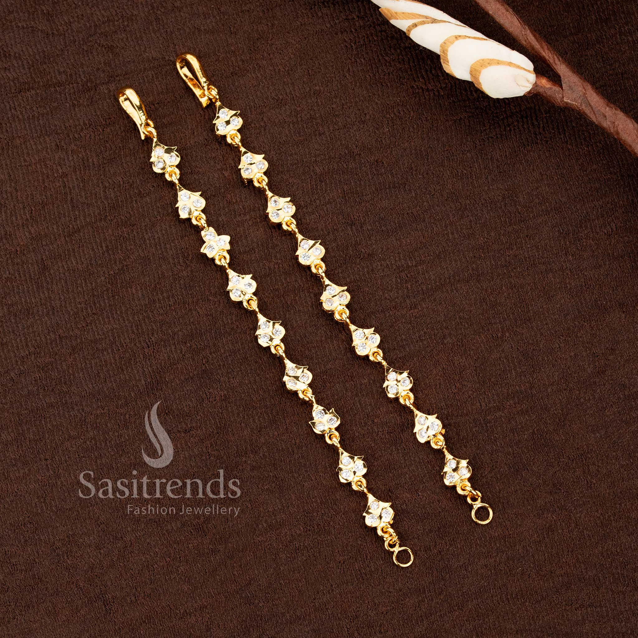 Traditional Impon Gati Micro Gold Plated Tri-Leaf Bud Motif Matil – Guaranteed Jewellery look like real gold - Sasitrends
