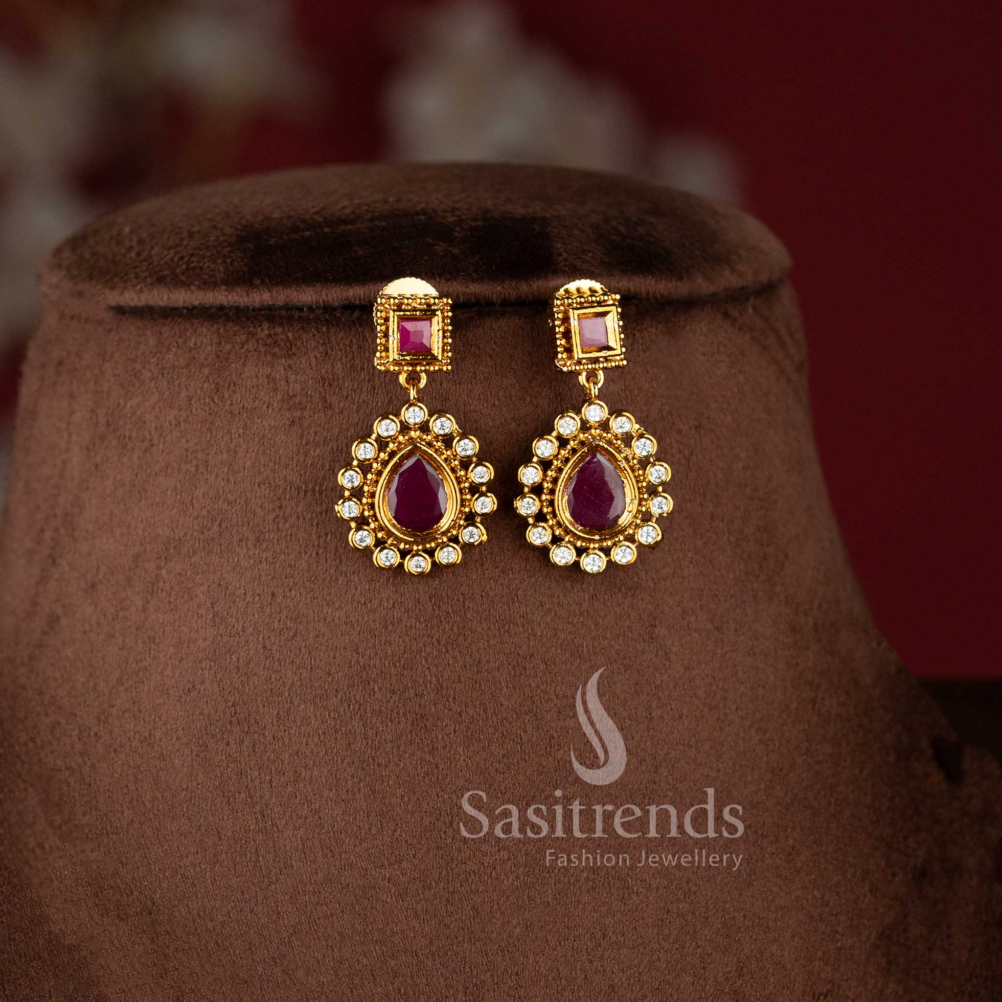  Festive wear American Diamond necklace set with matching earrings and traditional detailing - Sasitrends.