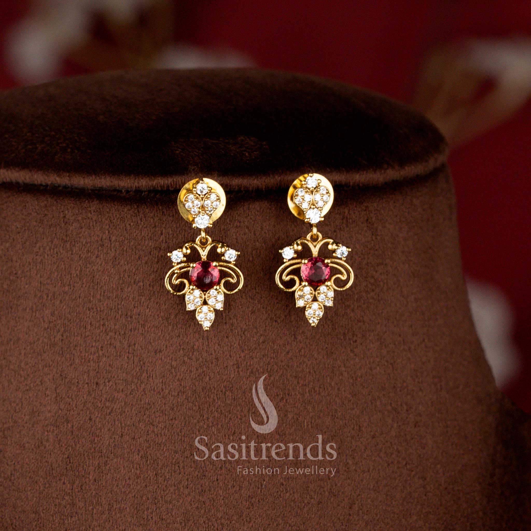Matte Gold Plated American Diamond Floral Filigree Necklace Set - Sasitrends