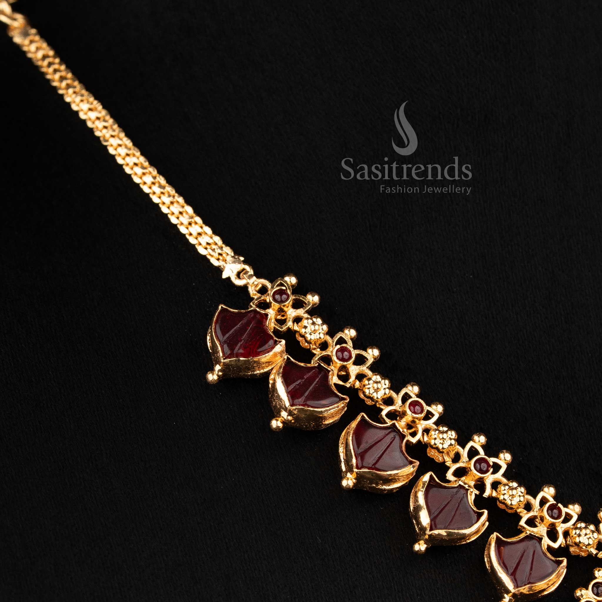 Sasitrends micro gold plated Kerala Palakka mala necklace with traditional leaf motifs and decorative centre pendant