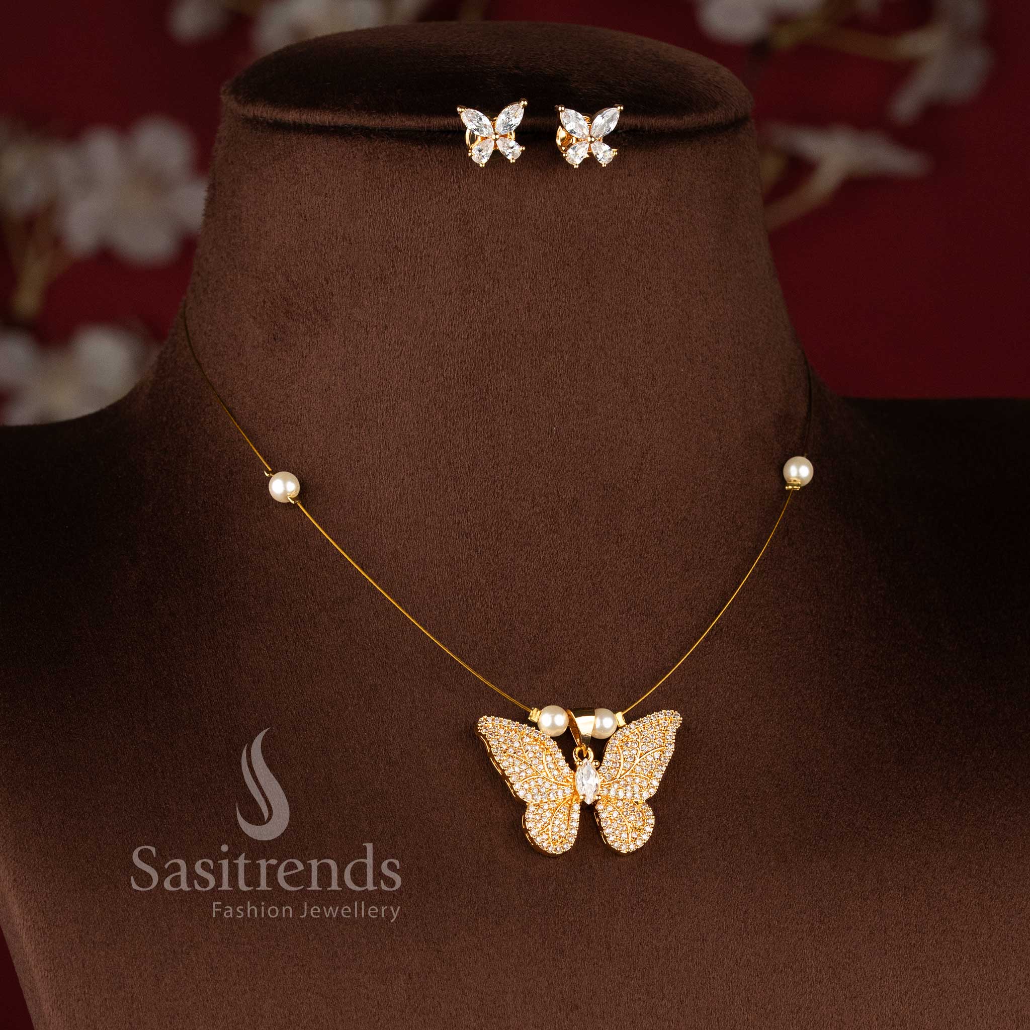 Sasitrends real gold look invisible American diamond 24K micro gold plated pendant necklace designed with pearl bead chain for refined festive jewellery styling