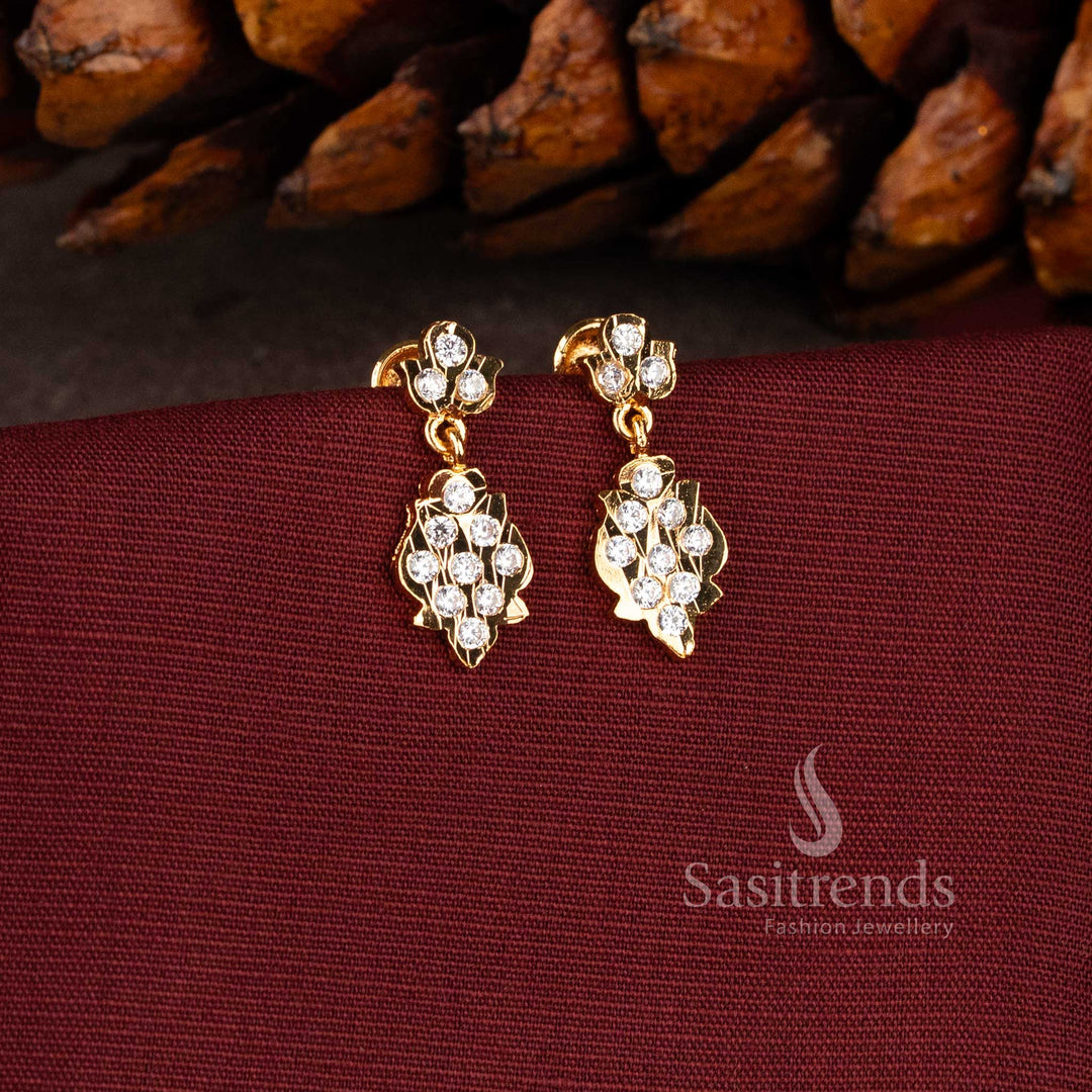 Traditional Shield motif drop earrings featuring a central focal stone and textured gold vertical etchings 2943F - Sasitrends
