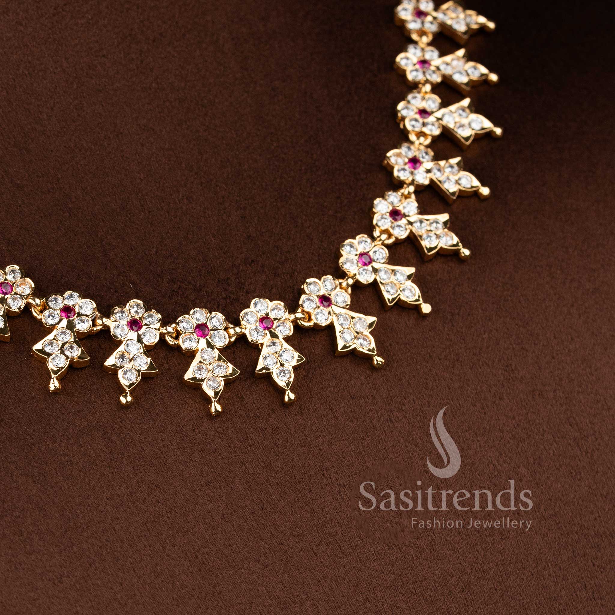 Stylish micro gold plated wedding jewellery necklace with brilliant white American Diamond patterns