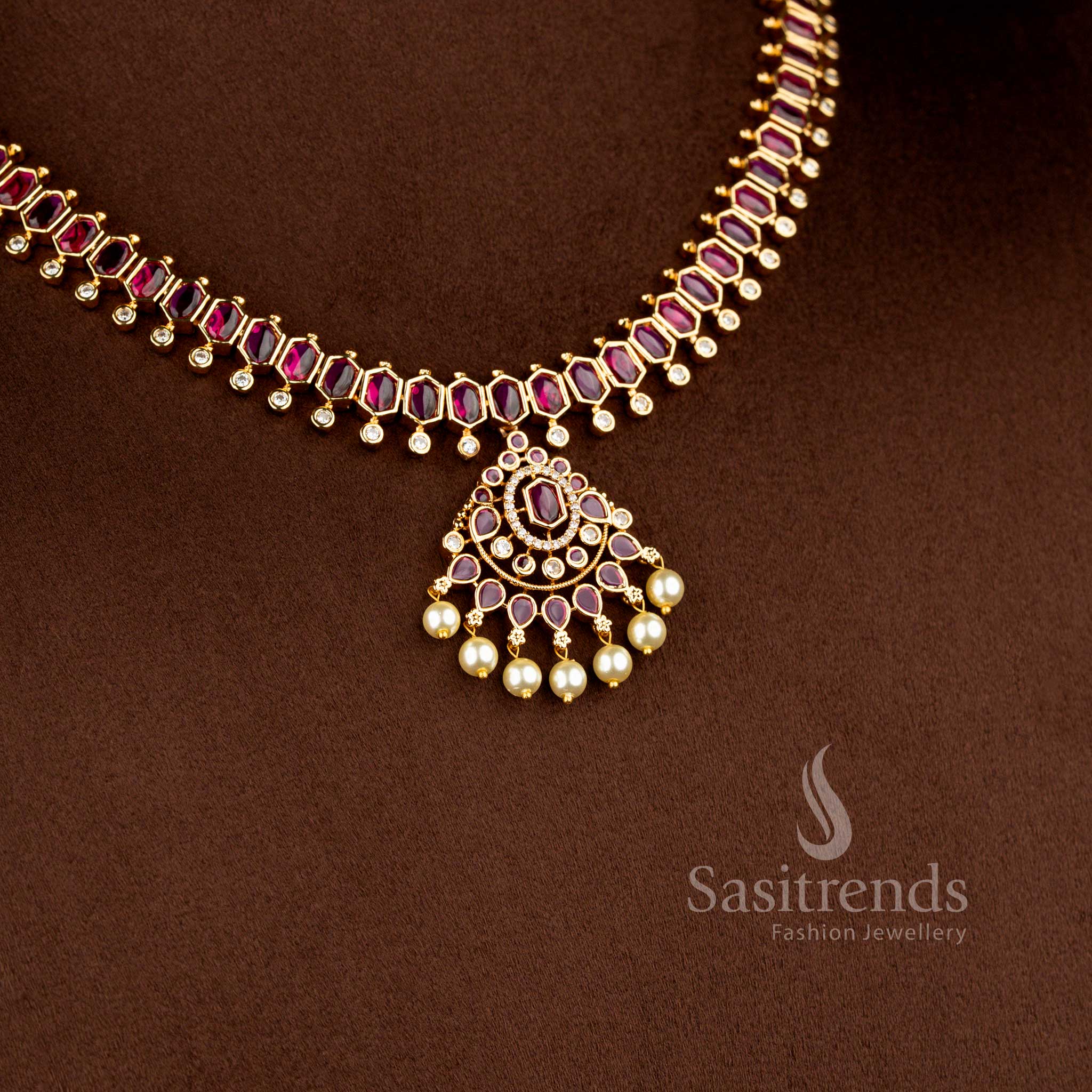 Elegant American Diamond pendant necklace that looks like real gold - Sasitrends