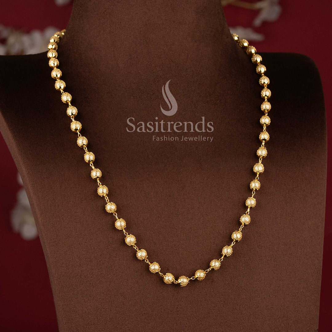 Grand Mesh Pearl Circle One Gram Micro Gold Plated Necklace with elegant pearl detailing - Sasitrends 