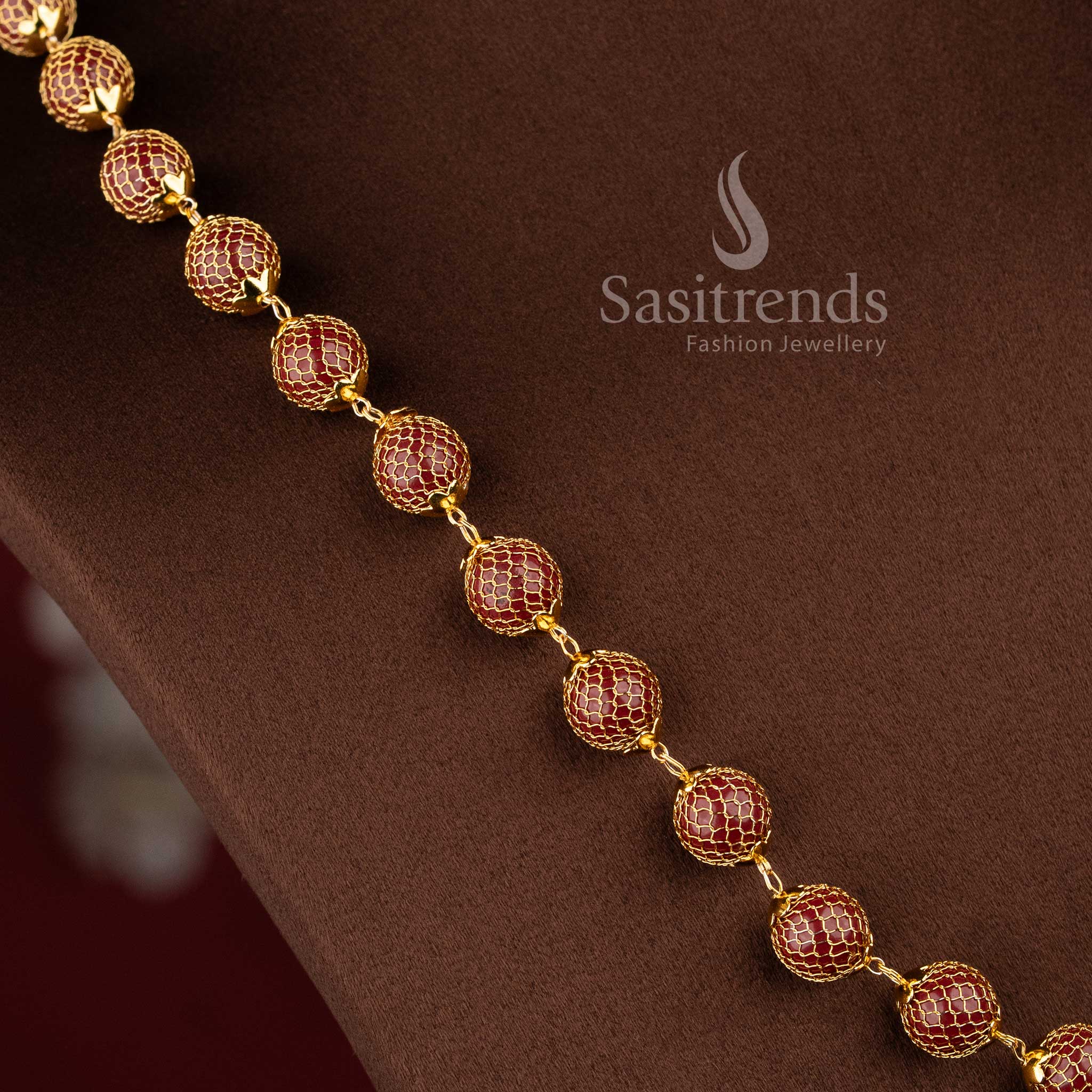 Guaranteed micro gold plated necklace with grand circular pendant and pearl accents - Sasitrends