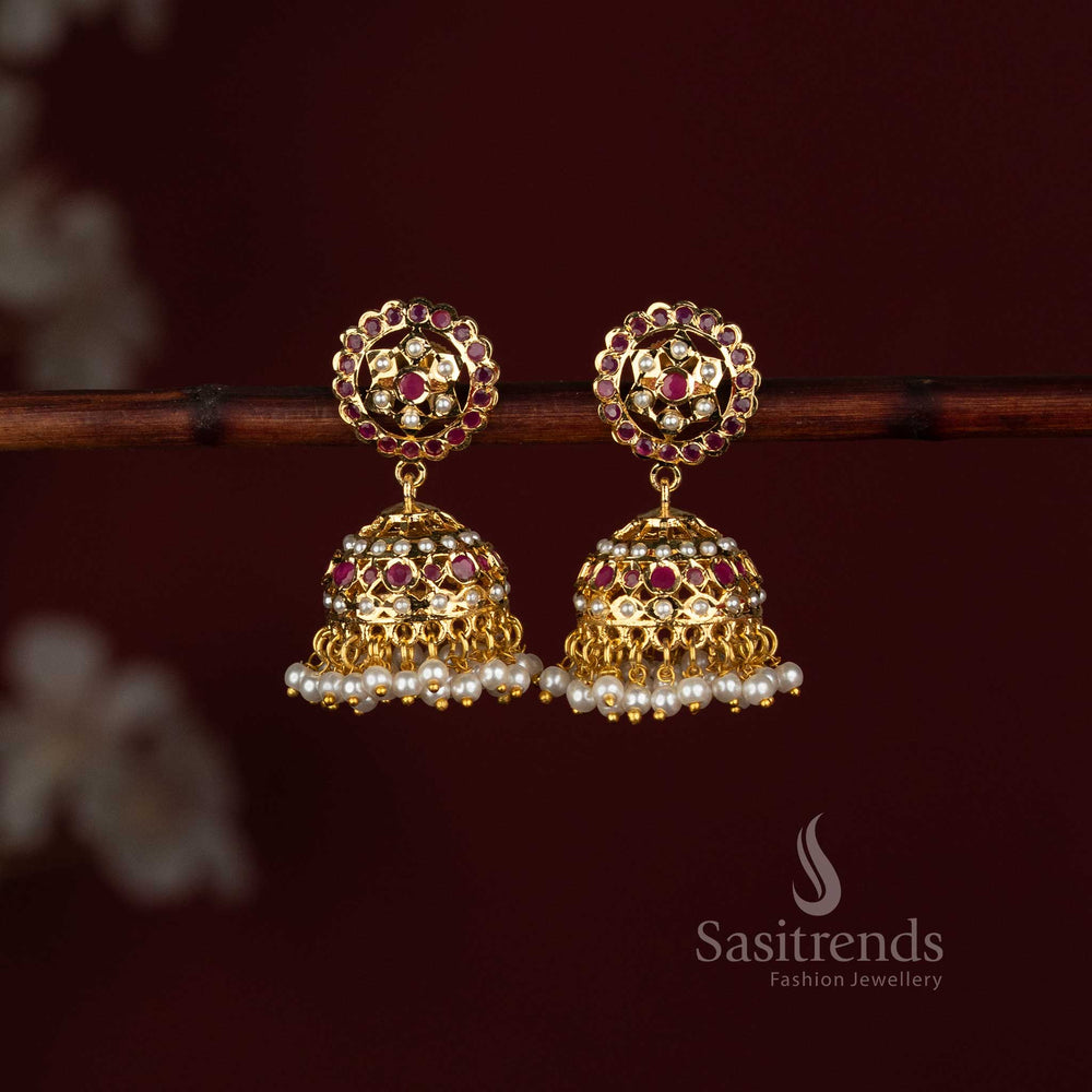 Traditional Matte Gold Plated Kundan Necklace with Intricate Leaf Patterns and Matching Drop Earrings - Sasitrends 