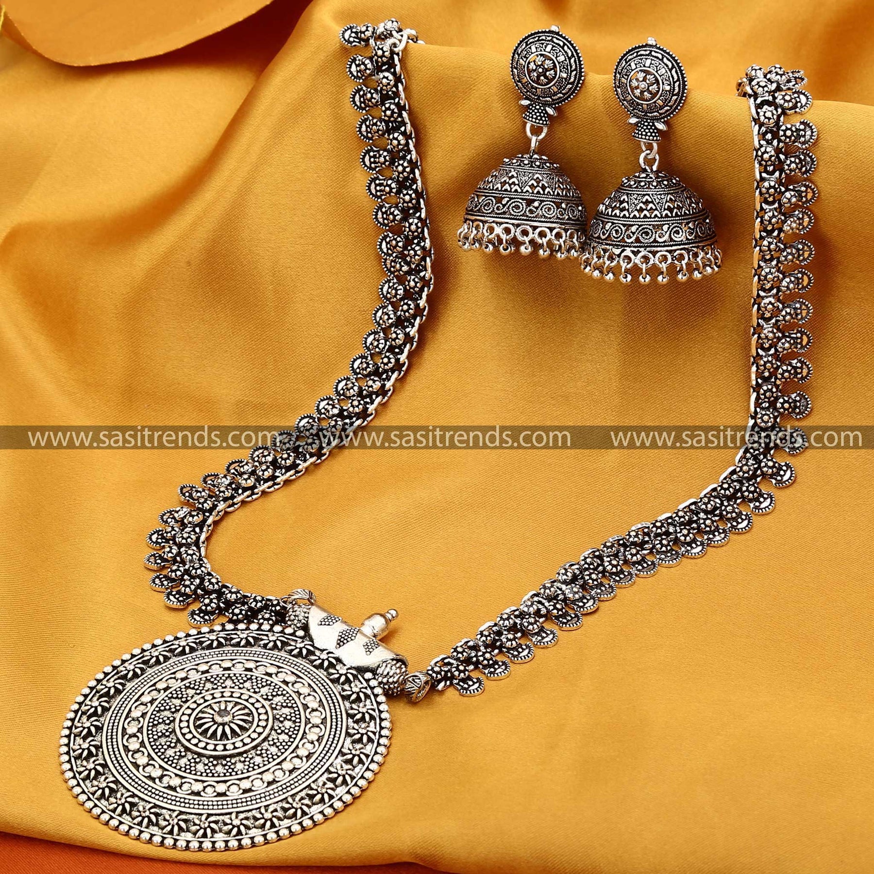 Traditional Niranjana Chakra Pendant Oxidised Long Jewellery Set Sasitrends