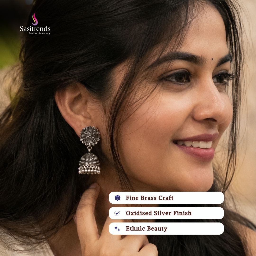 Oxidised silver plated earrings model image - Sasitrends