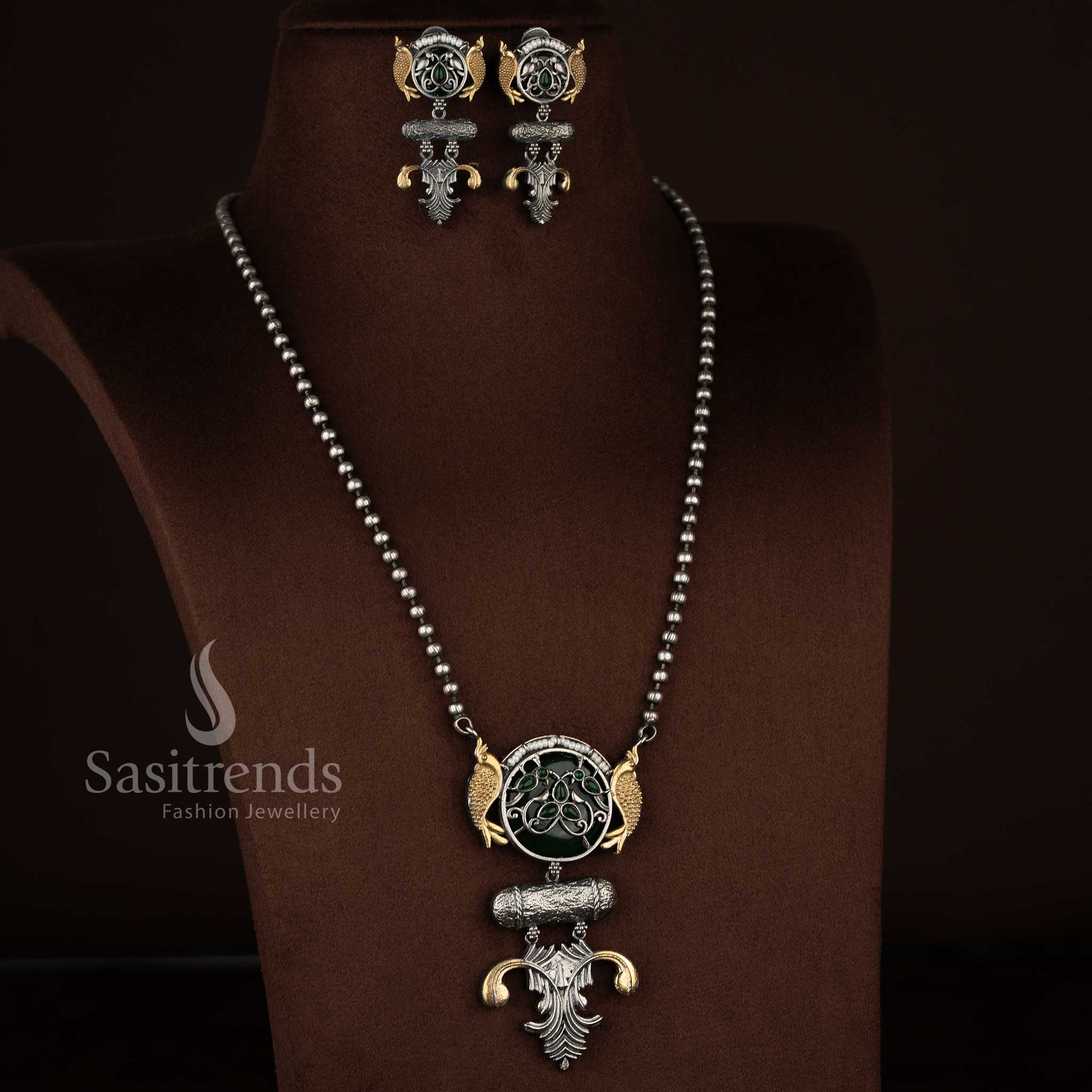 Graceful Antique Oxidised 92.5 Silver Plated Dual Fish Circular Medallion Pendant Long Necklace Jewellery Set with Cylindrical Bar Bead Chain green colour for cultural functions Sasitrends