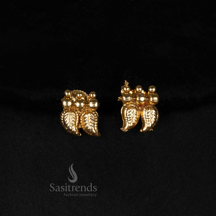 Antique Gold Plated dual-chain combo jewellery set with detailed traditional finish - Sasitrends


