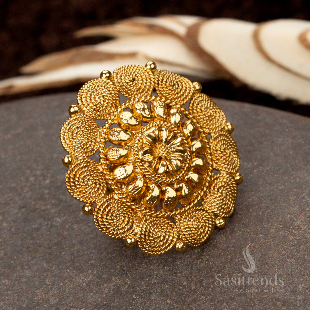 Elegant Flower Pendant Necklace Set - Perfect for Traditional Occasions