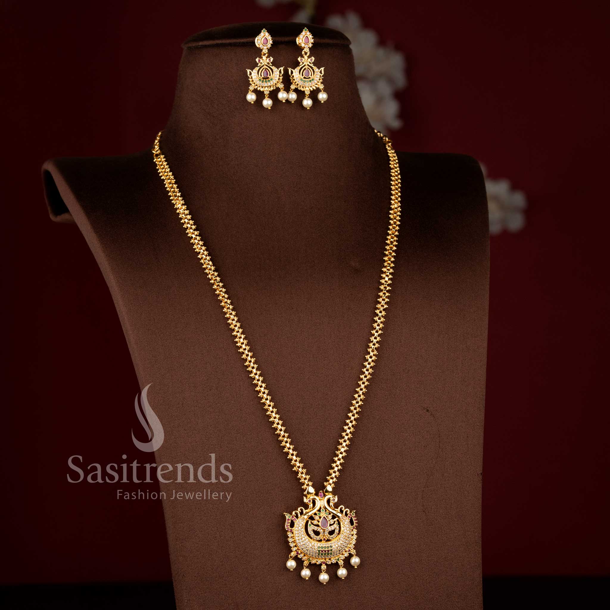 Splendour majestic necklace set in multicolour glowing through pear lustre and pearls – Sasitrends