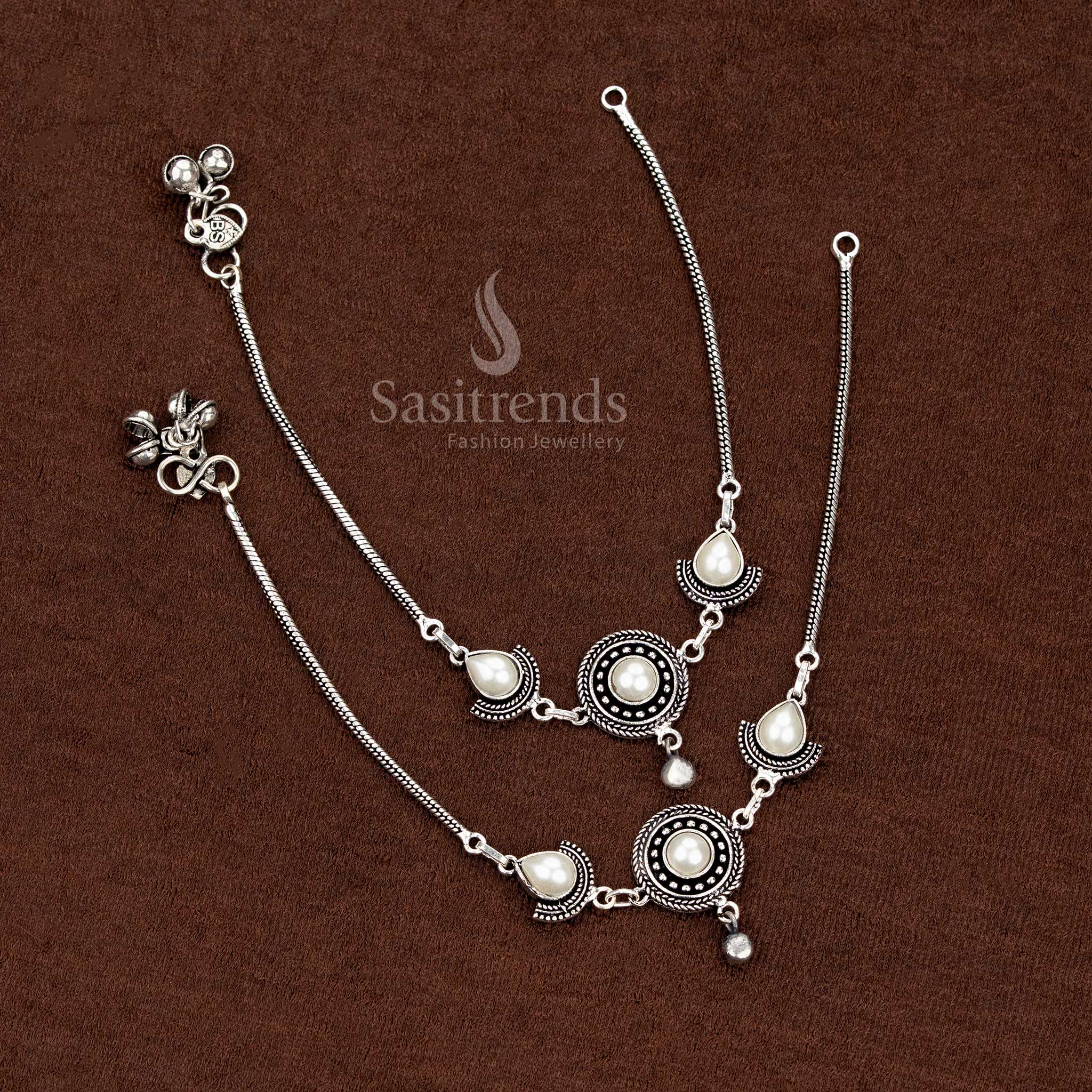 Elegant oxidised circular anklet featuring pearl teardrop Monalisa stones, perfect for cultural and party wear with modern styling – Sasitrends