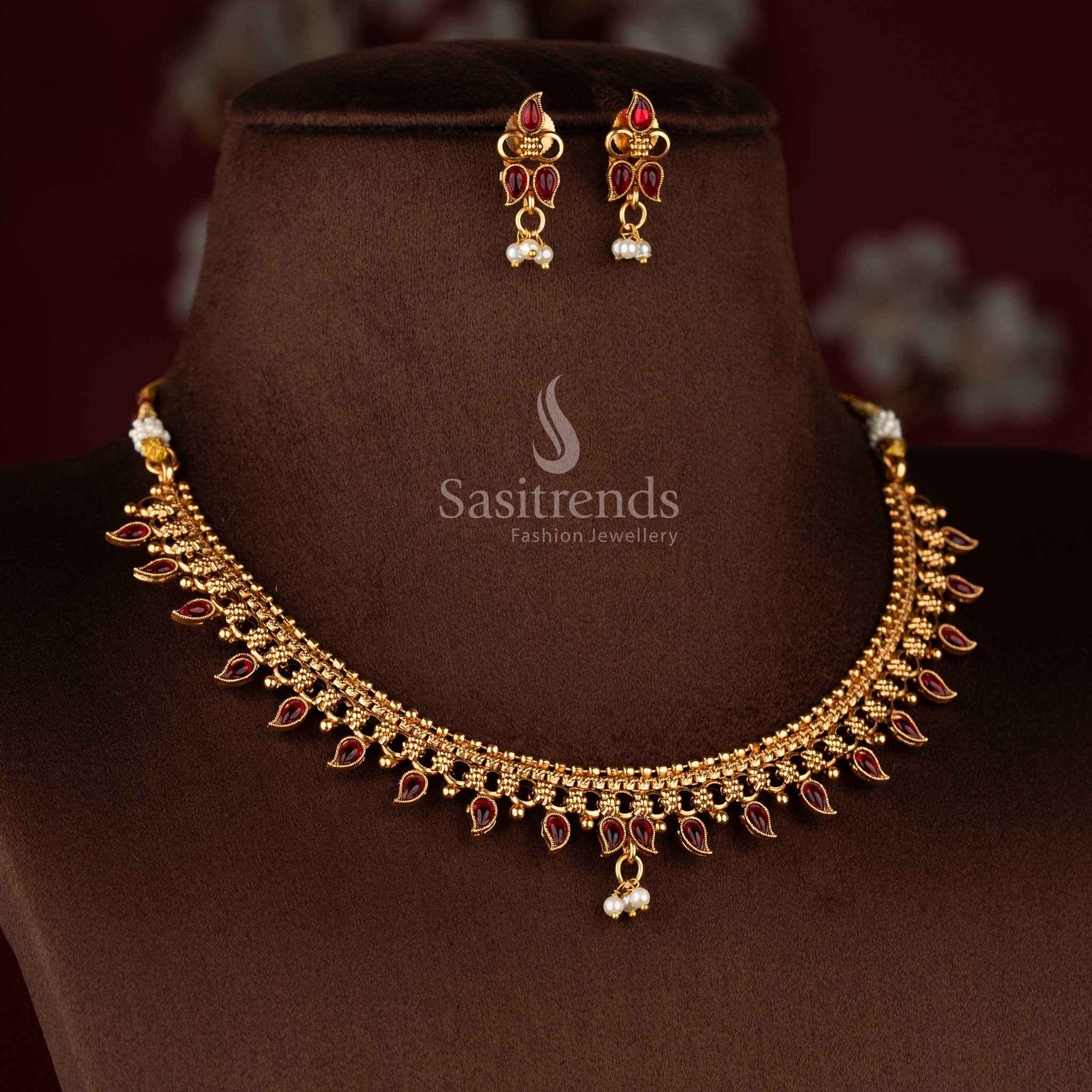 Stylish ruby elegant classic matte gold plated mango paisley pearl cluster necklace set for celebration and party wear – Sasitrends