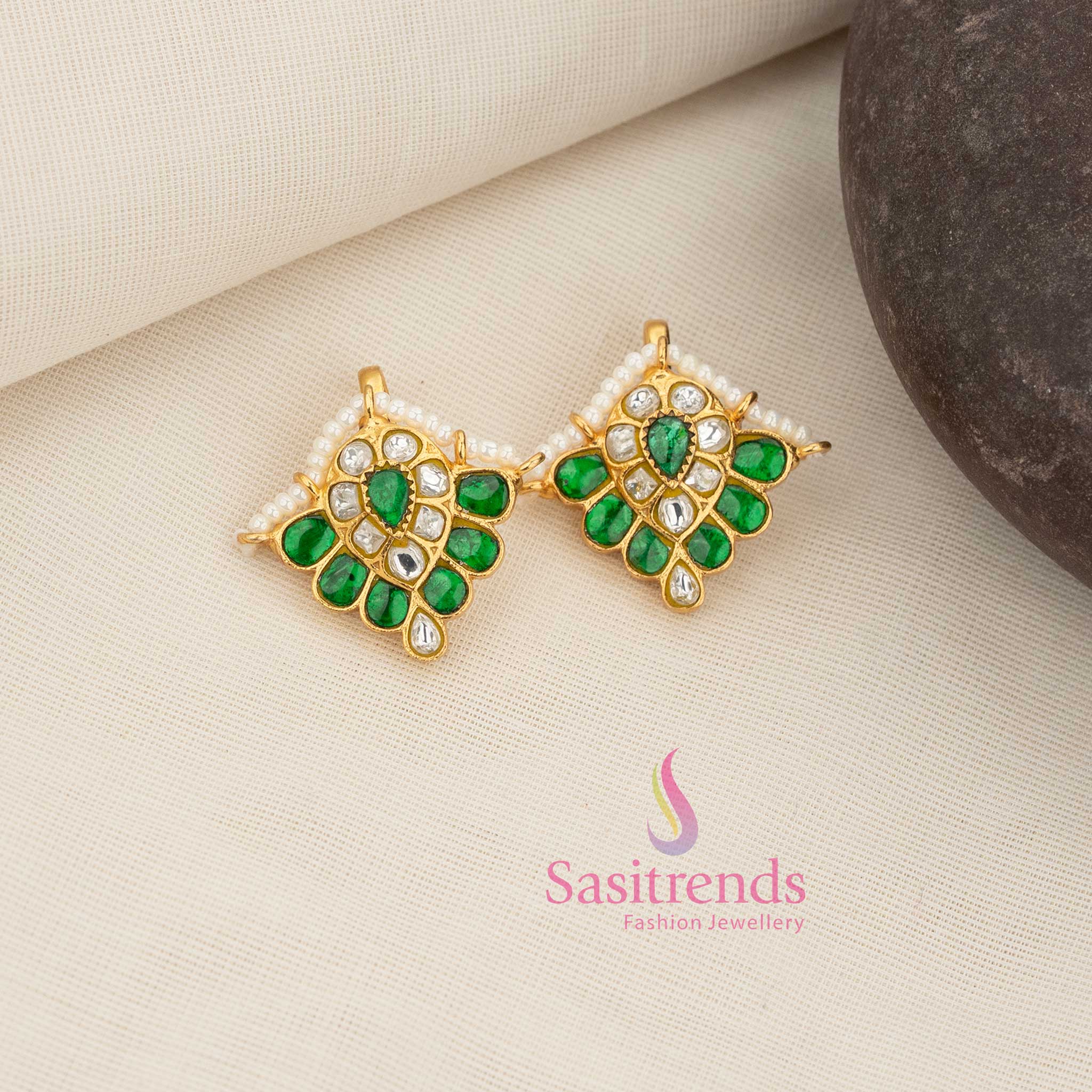 Elegant white-green Jadau Kundan floral petal bugadi earcuff adorned with pearl fringe perfect for ceremonial and festive South Indian jewellery styling – Sasitrends
