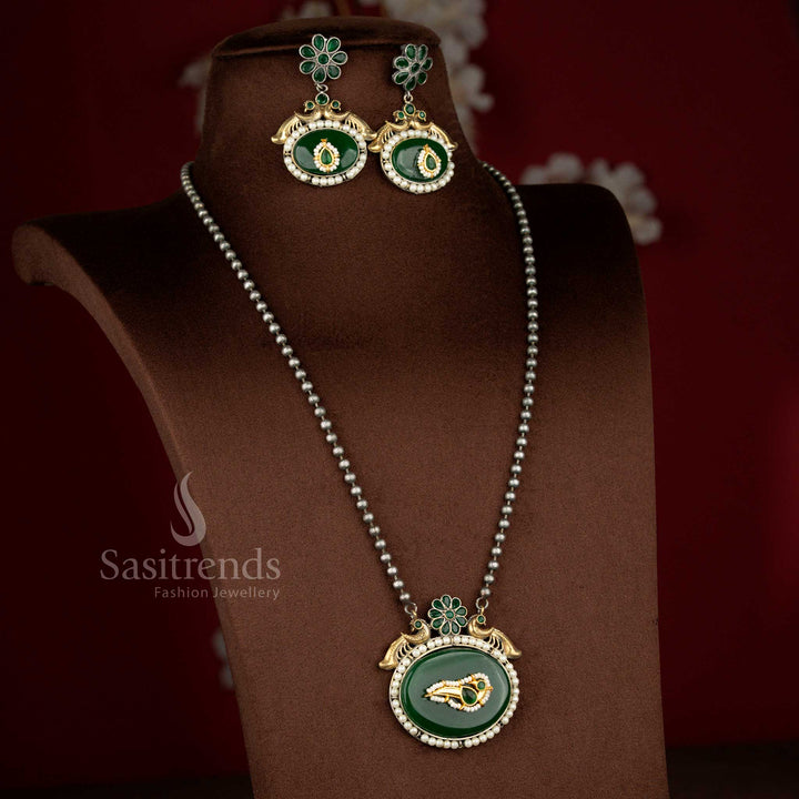 Lush-Green-Antique-Oxidised-92.5-Silver-Plated-Peacock-Oval-Stone-Pendant-Long-Necklace-Set-Sasitrends